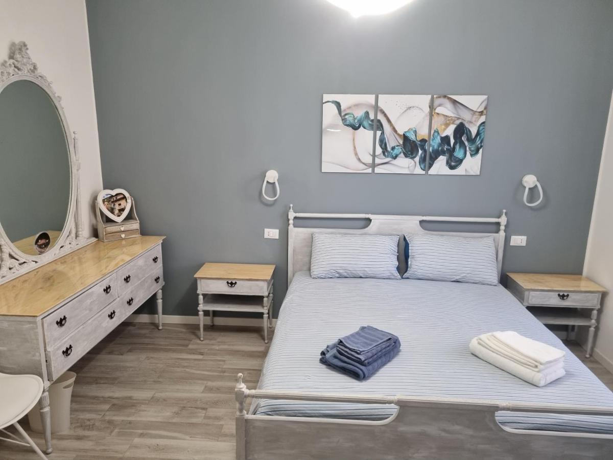 Blue House - San Massimo Apartment