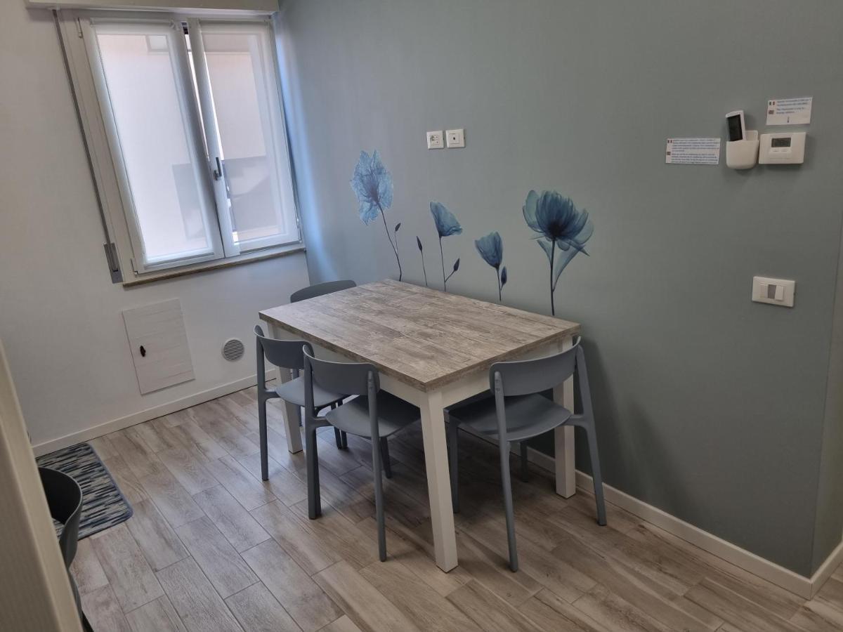 Blue House - San Massimo Apartment