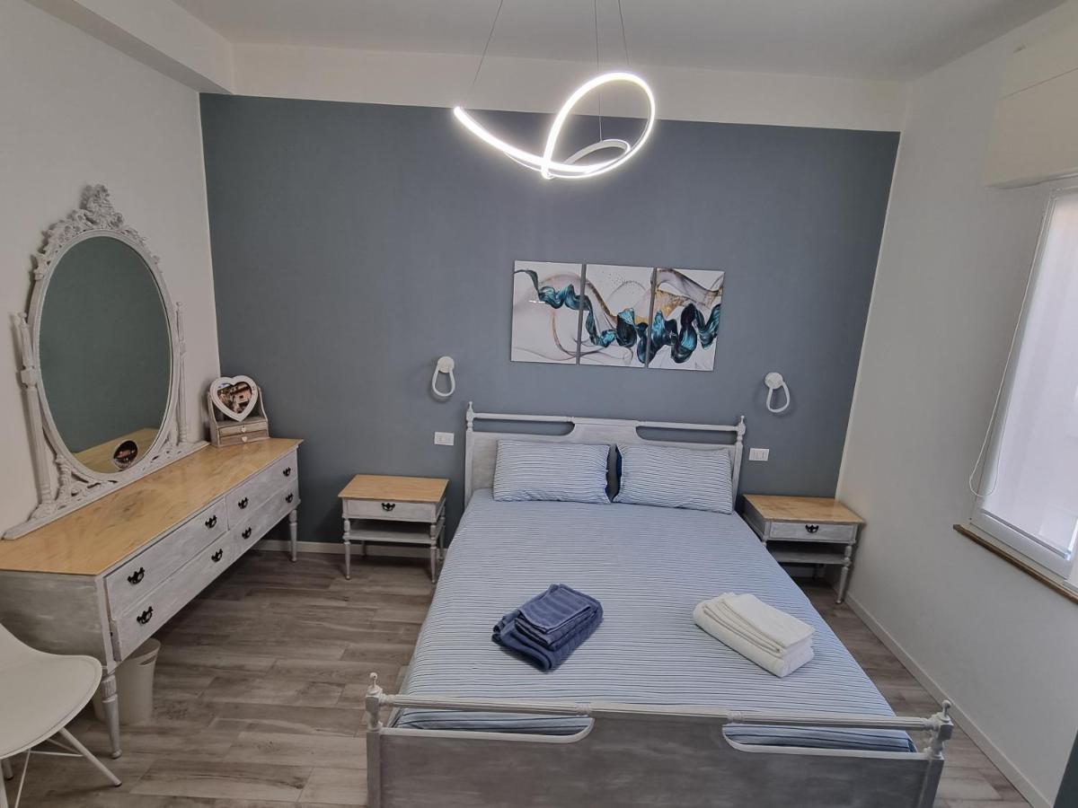 Blue House - San Massimo Apartment