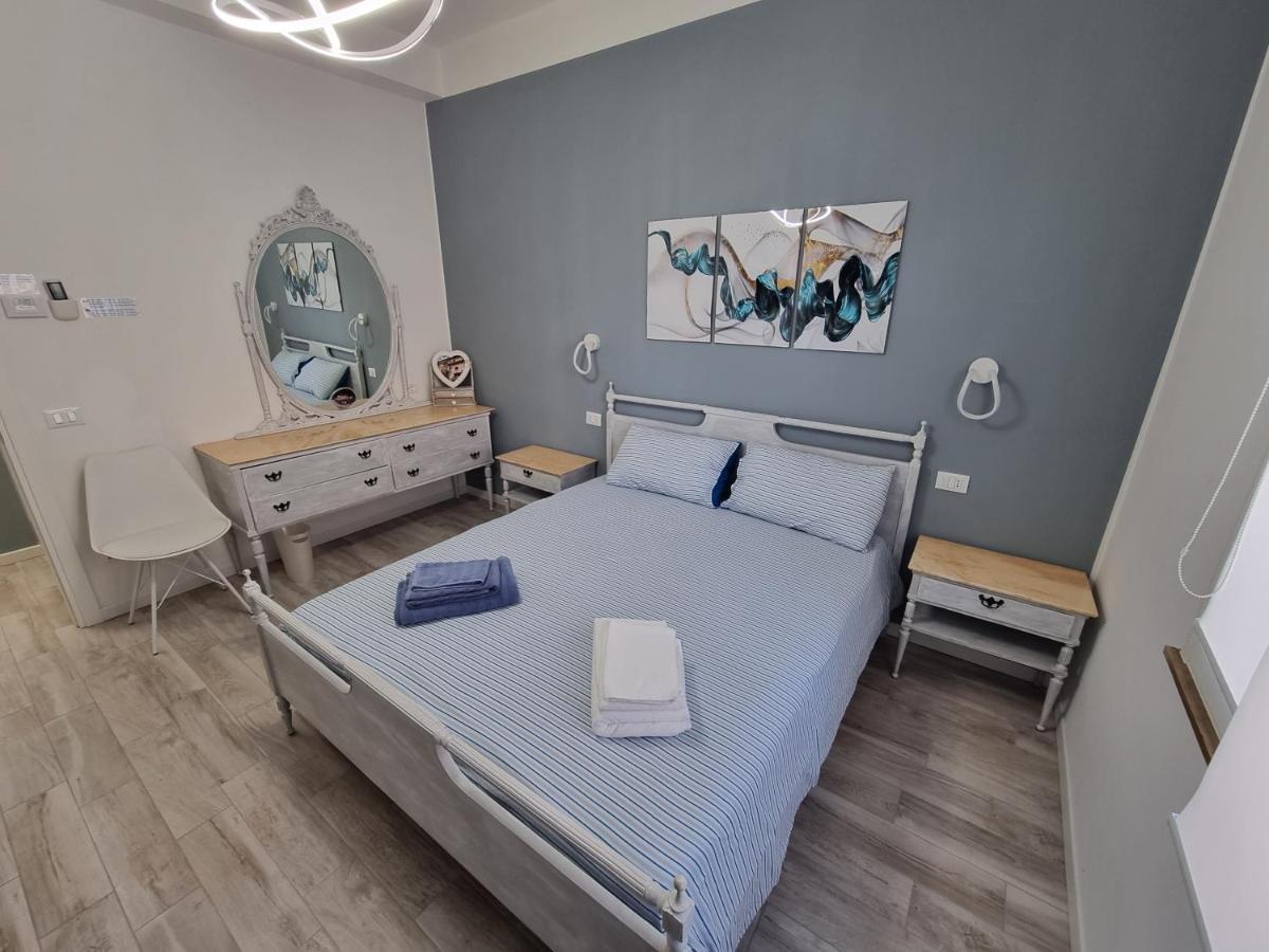 Blue House - San Massimo Apartment *